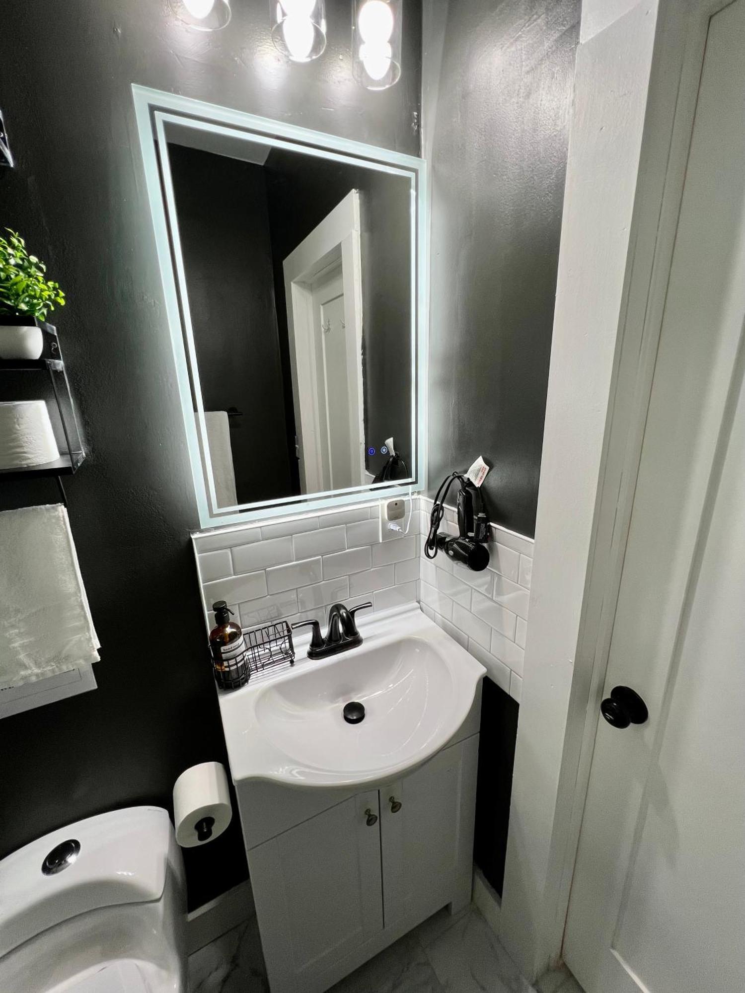 Charming 2Br 2Ba 10 Min Dt Airport By Lsp Homes Atlanta Exteriér fotografie